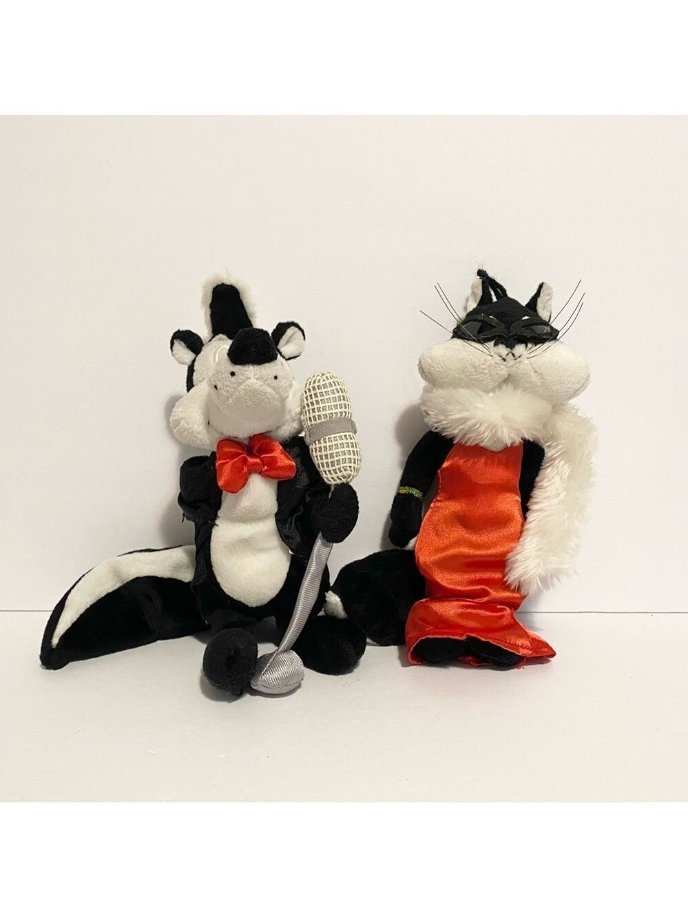Looney Tunes Hollywood Skunk Pepe Le Pew Penelope Bean Bag Plush Set Lot 2001